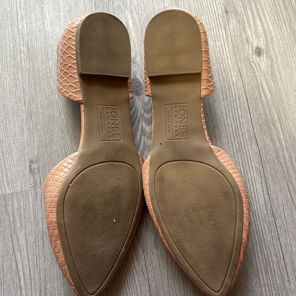 Jones New York slip on , peach color - Picture 2 of 4